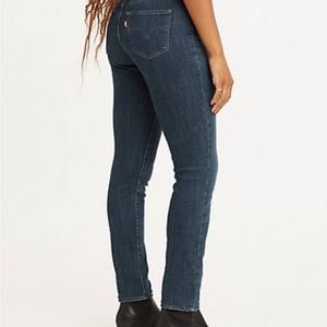 Levi’s shaping skinny jeans size 28